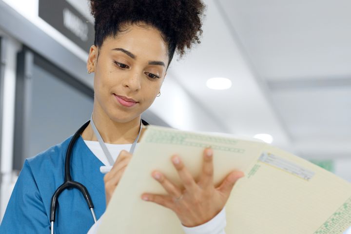 A nurse writes an ineffective breathing nursing care plan for a patient.