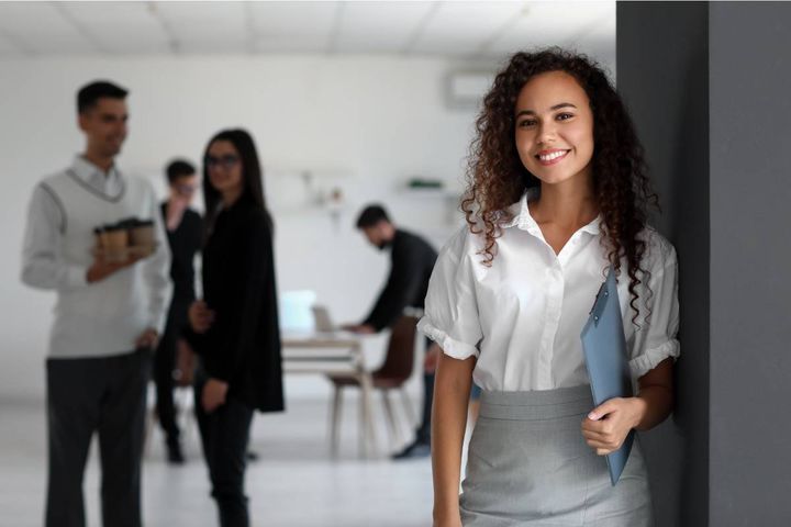 A nursing professional works at one of the top corporate nursing careers.