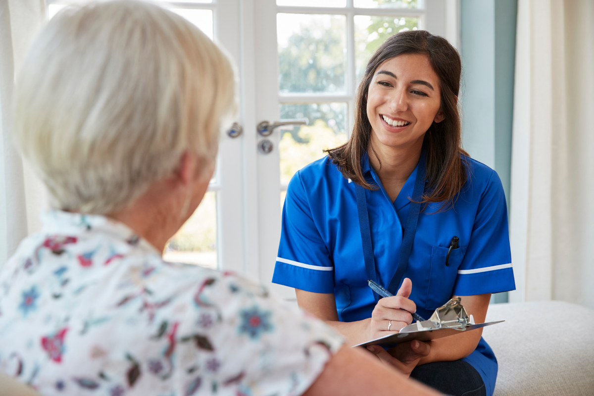 A nurse discusses a nursing care plan for patient with UTI symptoms.