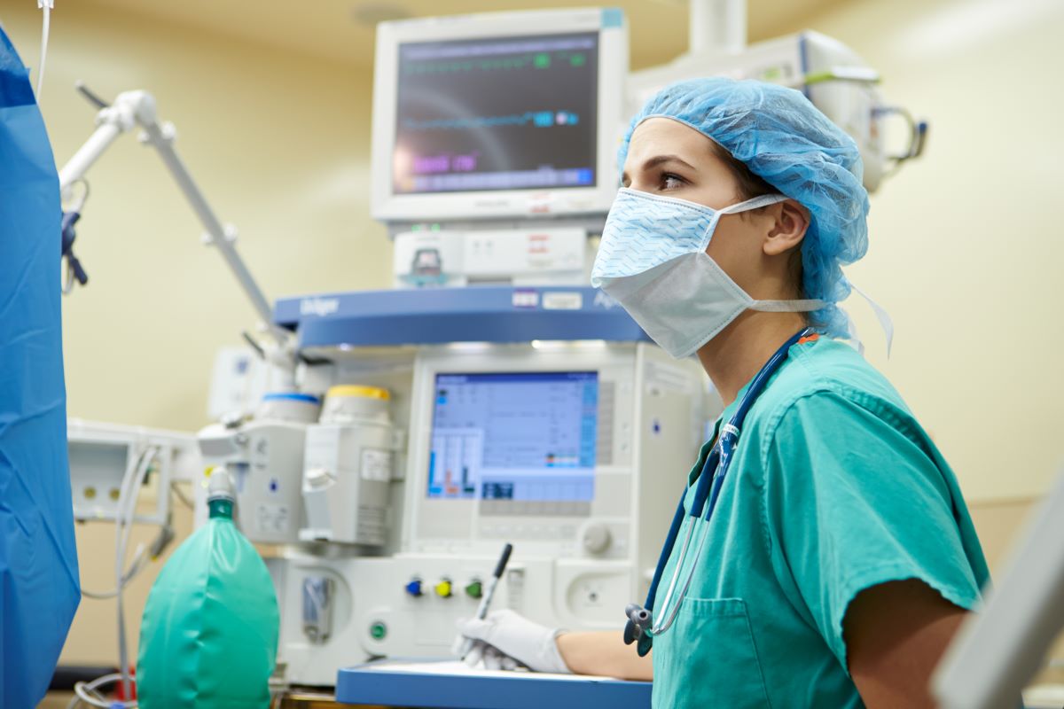 Nurse anesthetist on the job
